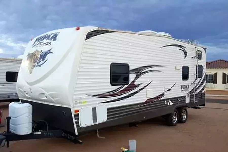 RV-Rentals in Queen-Creek, AZ - 2014 Toy-Hauler Palomino ...