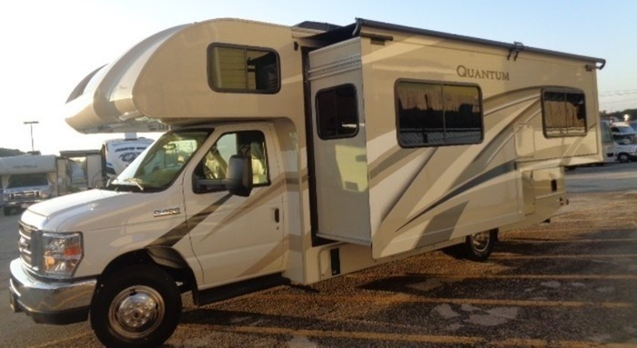 RV-Rentals in Austin, TX - 2020 Class-C Thor-Motor-Coach ...