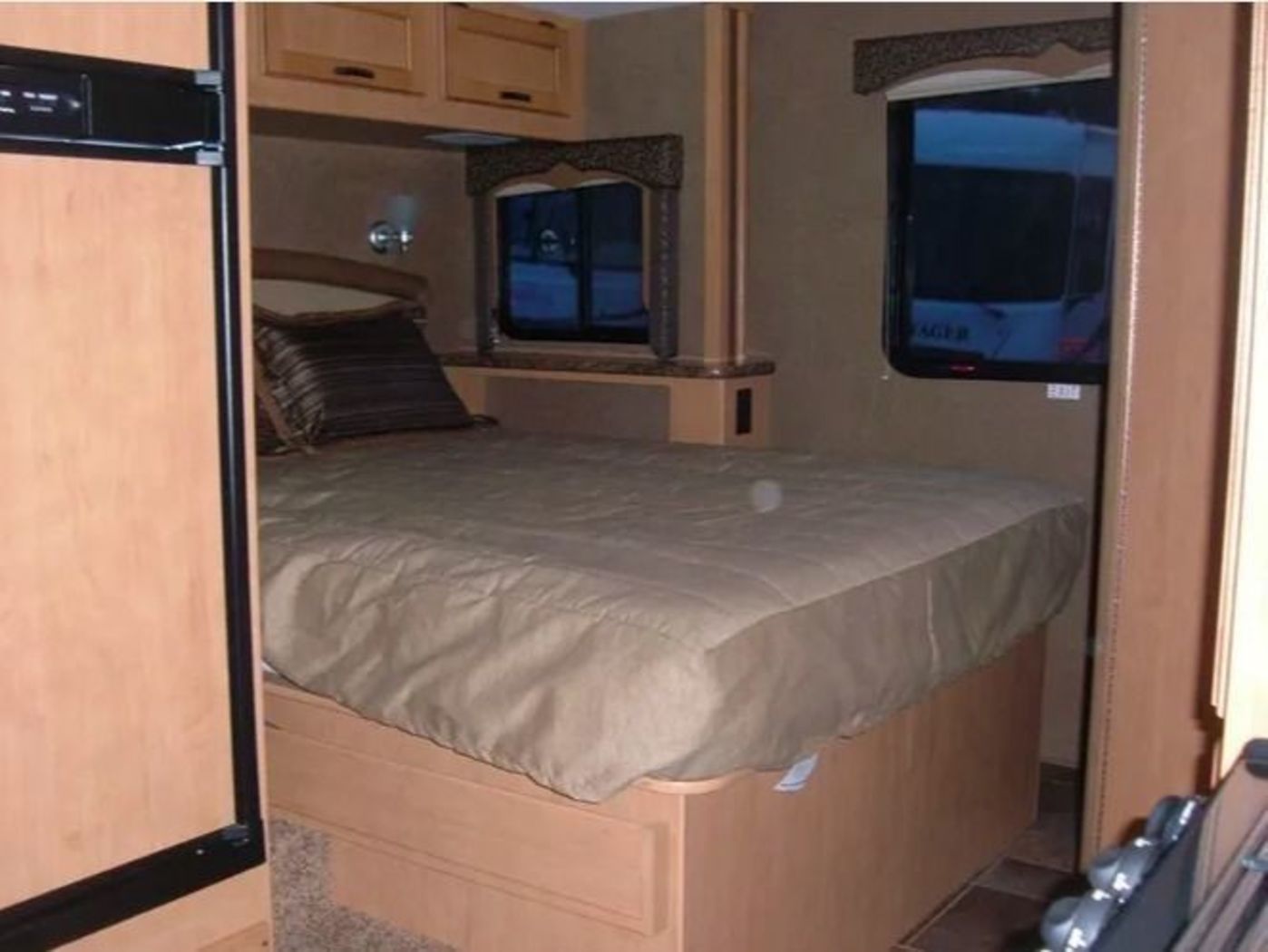 RV Rentals in Allentown, PA 2015 ClassC Thor FourWindsModel26a