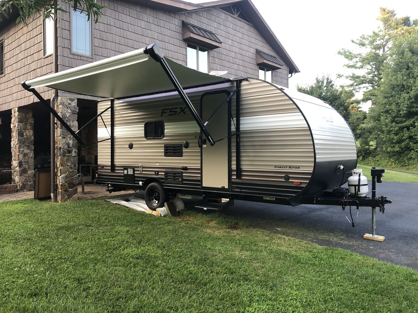 RV Rentals in Galax, VA 2019 TravelTrailer ForestRiver WildwoodFsx197bh RVnGO