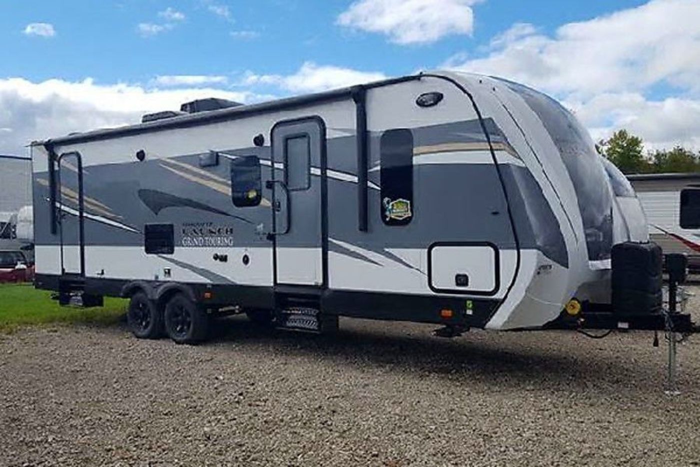 RV Rentals in Savage, MN 2017 TravelTrailer Starcraft 299bhs near