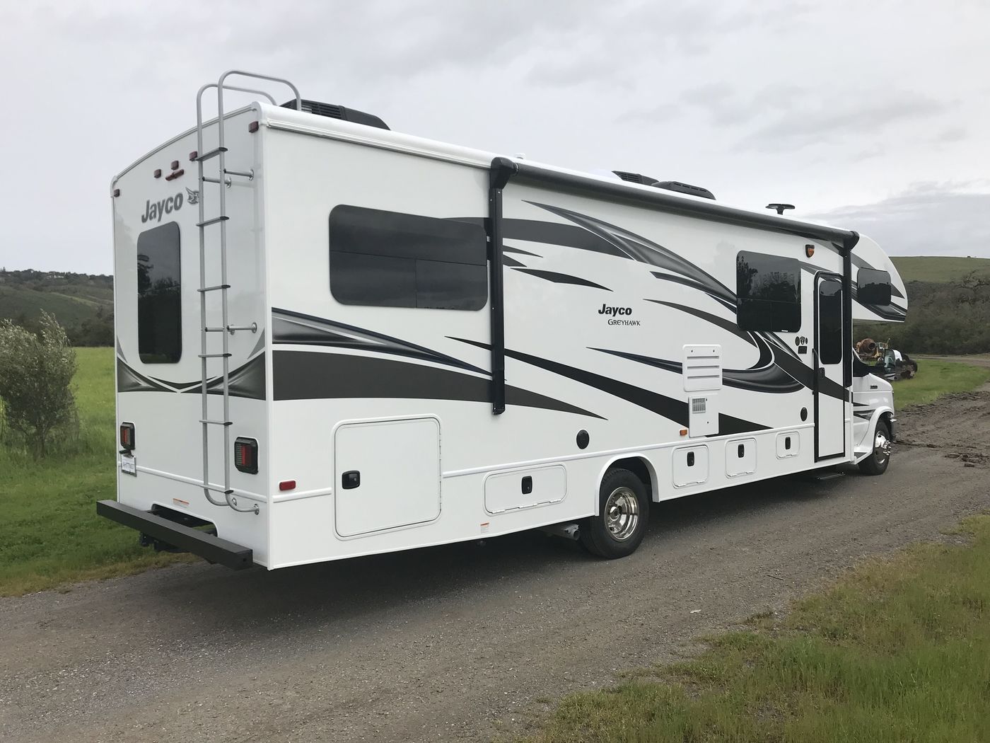 RV Rentals in San Jose, CA 2019 ClassC Jayco Greyhawk near 95120