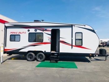 2018 Forest River Pacific Coachworks Powerlite 2214LE - Travel Trailer RV on RVnGO.com