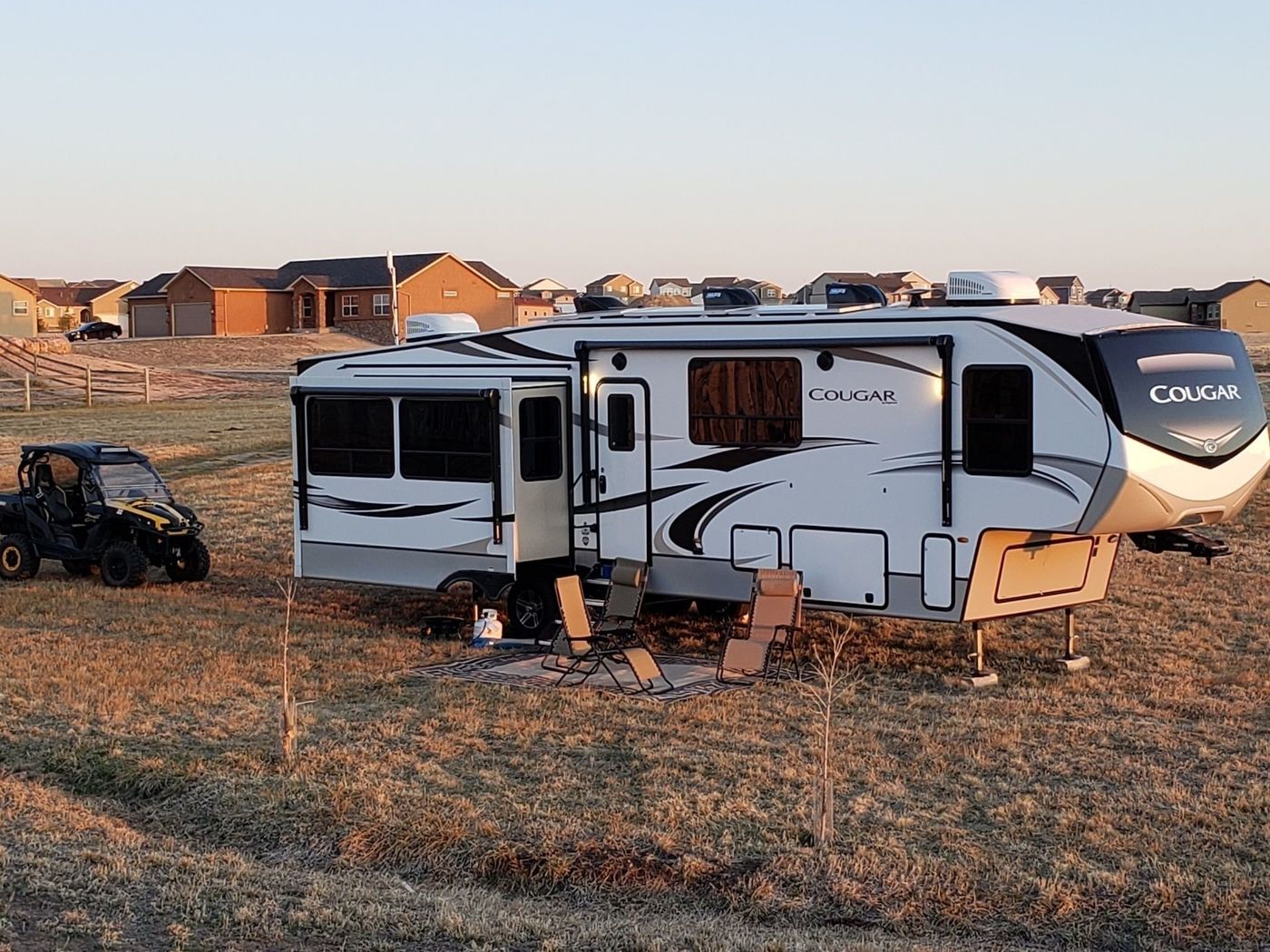 RV Rentals in Peyton, CO - - 2020 Fifth-Wheel Keystone Cougar-368mbi 5th Wheel Towing With 6.5 Foot Bed