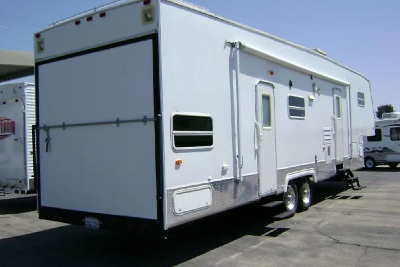 RV Rentals in Beaumont, CA - - 2005 Toy-Hauler Forest-River Sandpiper 2005 Forest River Sandpiper Toy Hauler