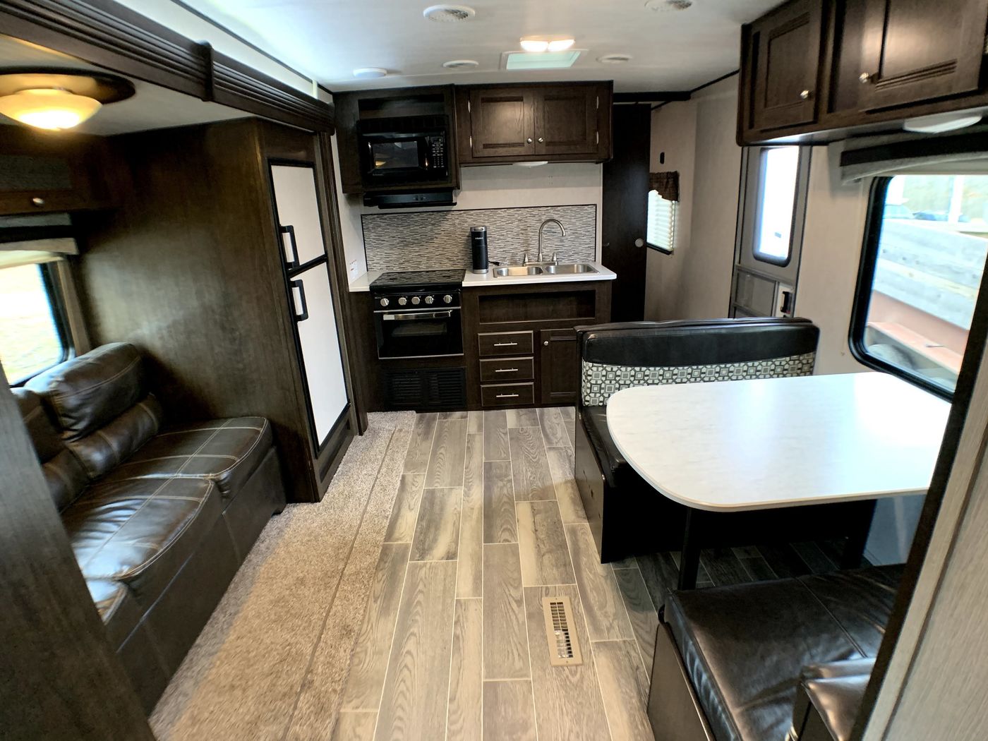RV Rentals in Camdenton, MO - - 2019 Travel-Trailer Heartland Trail Where Will Campers Sleep In 20 Years