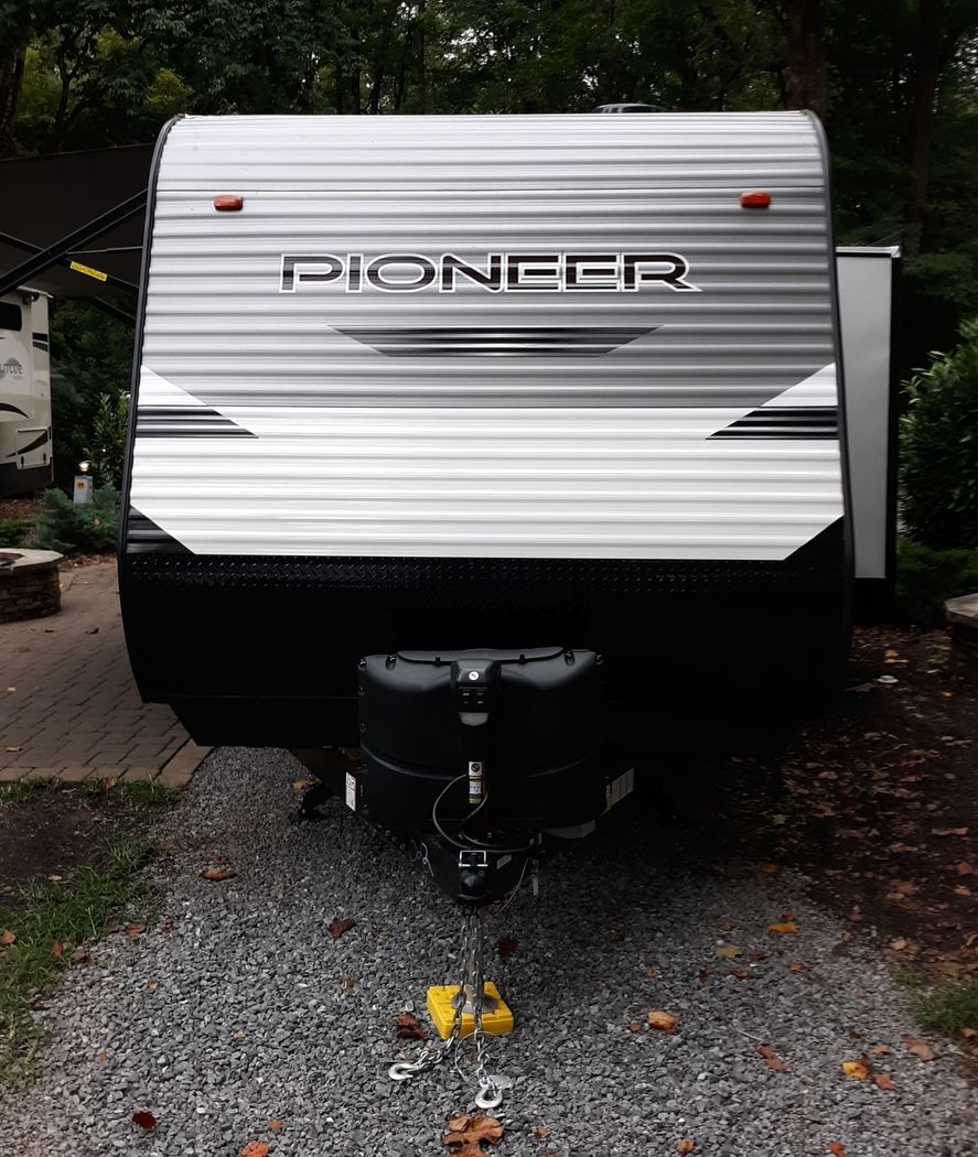 RV Rentals in Morristown, TN 2021 TravelTrailer Heartland PioneerBh270 near RVnGO