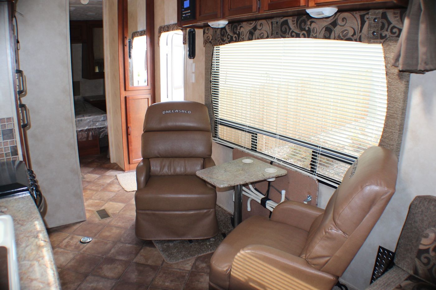 RV Rentals in Thornton, CO - - 2013 Toy-Hauler Palomino Puma-27sbu near