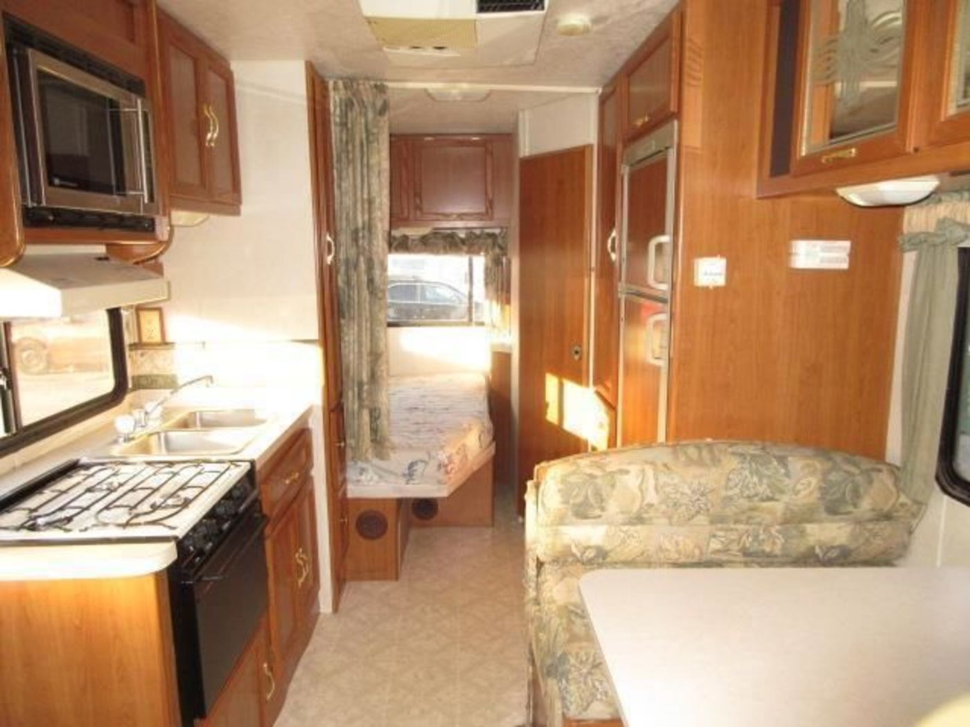 RV Rentals in Los Angeles, CA - - 2002 Class-C Coachmen Catalina-Sport 1999 Coachmen Catalina Sport 210cb Specs