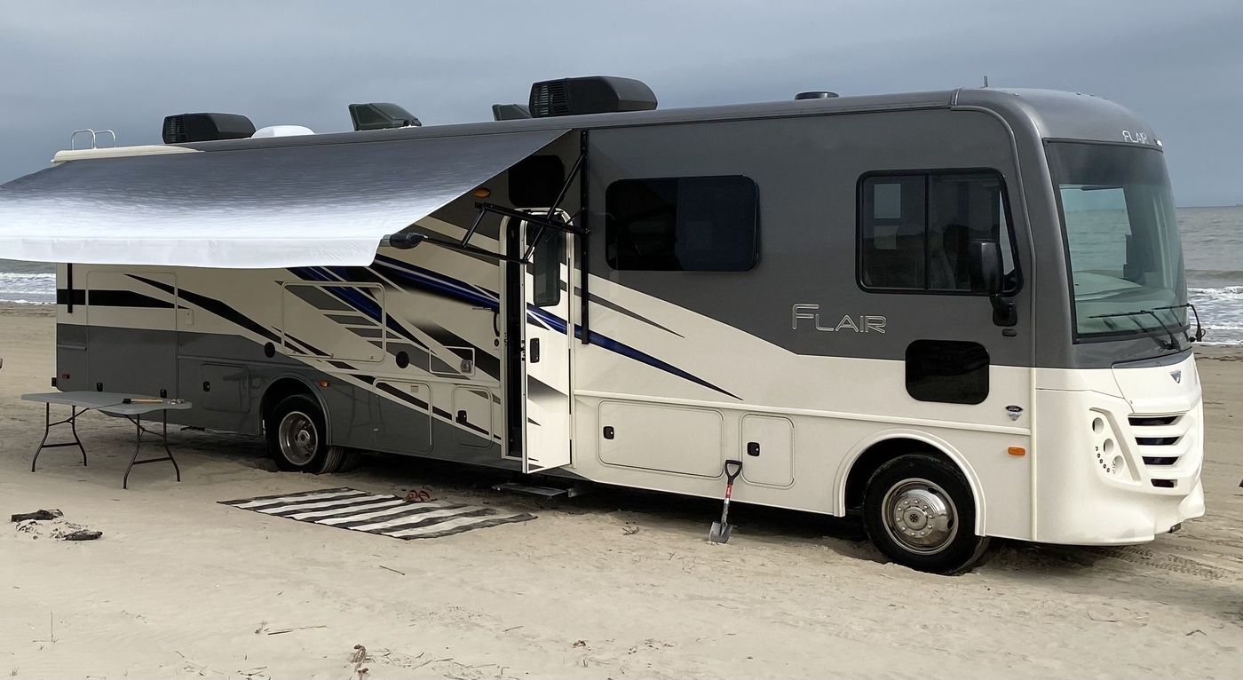 RV Rentals in Fort Worth, TX 2021 ClassA Fleetwood Flair34j near