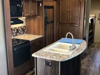 2016 Prime Time Avenger - Travel Trailer RV on RVnGO.com