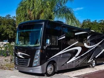 2020 Thor Challenger 35MQ - Class A RV on RVnGO.com