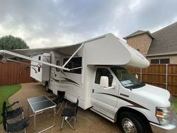 2015 Winnebago Winnie Minnie 31 HP - Class C RV on RVnGO.com