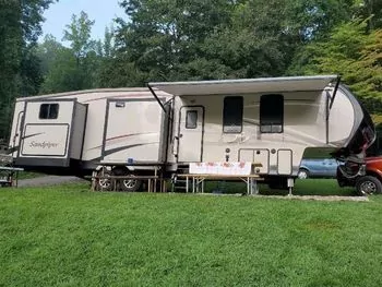 2017 Forest River Sandpiper - Fifth Wheel RV on RVnGO.com