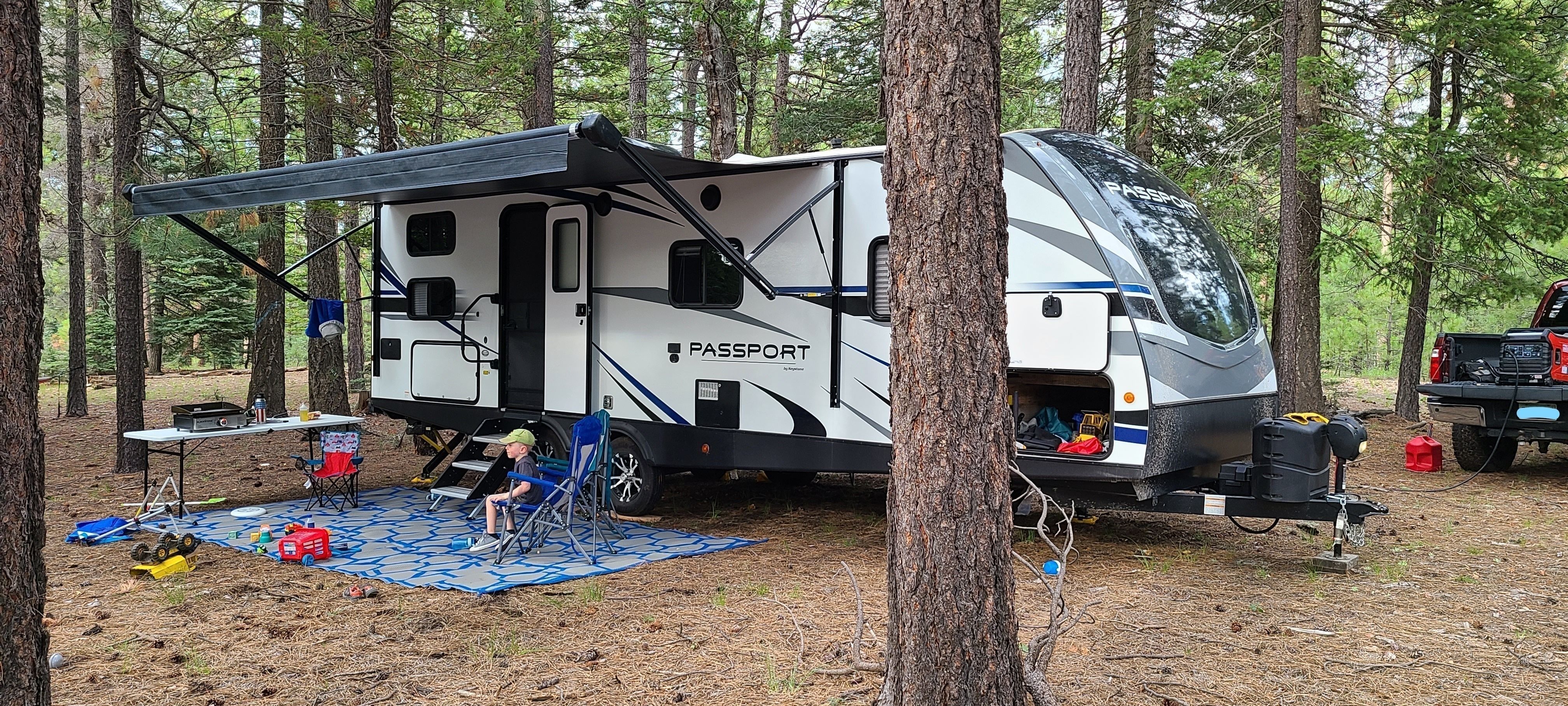 2021 Keystone Passport w/Bunkhouse