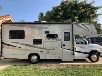2018 Coachmen Leprechaun - Class C RV on RVnGO.com