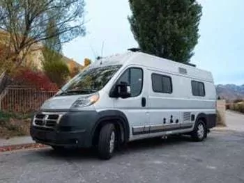 Class B RV Rental in Kahului, HI 2016 Winnebago Travato 20912