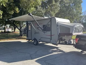 2016 Starcraft Launch - Travel Trailer RV on RVnGO.com