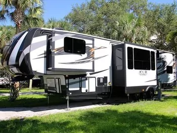 2020 Forest River XLR Thunderbolt - Fifth Wheel RV on RVnGO.com