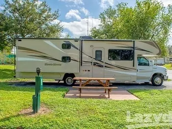 2017 Winnebago Minniw Winnie - Class C RV on RVnGO.com