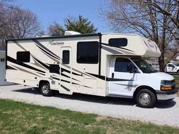 2019 Coachmen FREELANDER 31BH - Class C RV on RVnGO.com
