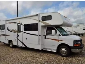 2012 Coachmen Freelander 28QB - Class C RV on RVnGO.com