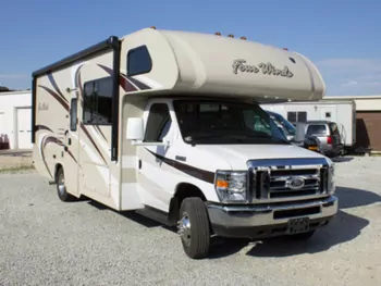 2020 Thor FOUR WINDS 26B - Class C RV on RVnGO.com