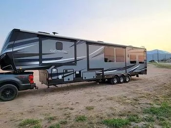 2019 Jayco  Seismic 45FT  - Fifth Wheel RV on RVnGO.com