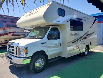 2018 Winnebago Minnie Winnie - Class C RV on RVnGO.com