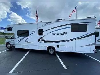 2019 Forest River SUNSEEKER 3250DSLE - Class B RV on RVnGO.com