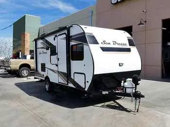 2021 Genesis Supreme  Surfside - Travel Trailer RV on RVnGO.com