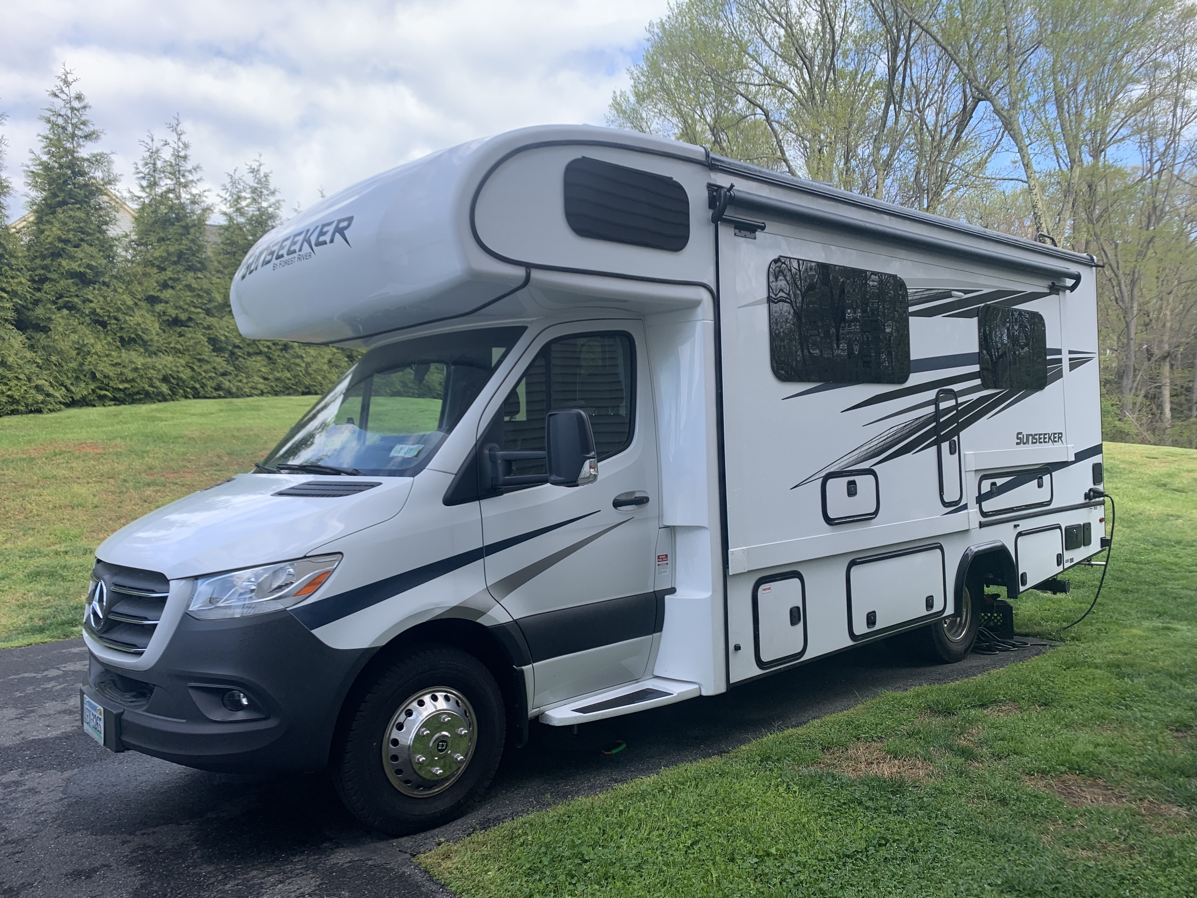 Brand NEW RV with ALL the Comforts of HOME