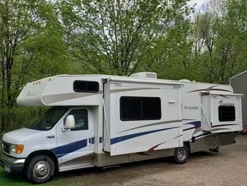 2023 Class B RV for Rent in Lakeville, MN 