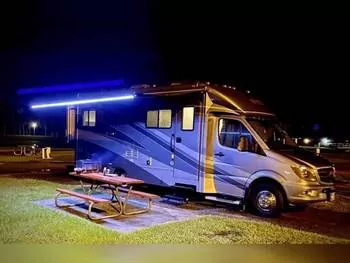 2018 Renegade VILLAGIO 25QRS - Class B RV on RVnGO.com