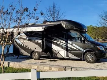 2019 Thor Synergy 24SK - Class C RV on RVnGO.com
