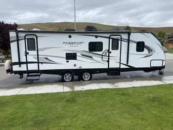 2019 Keystone Passport Ultra Lite - Travel Trailer RV on RVnGO.com