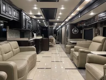 2015 Newmar Dutchstar 4369 - Class A RV on RVnGO.com