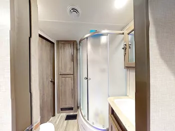 2022 Other Zinger 333DB - Travel Trailer RV on RVnGO.com