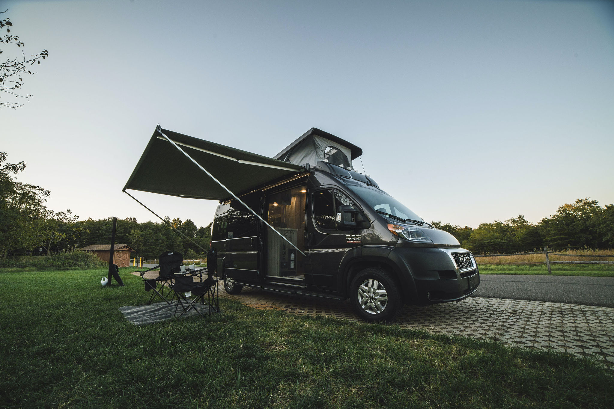 Moana! - Sleeps 4, Off-Grid, Fuel Eco & Full Bath.