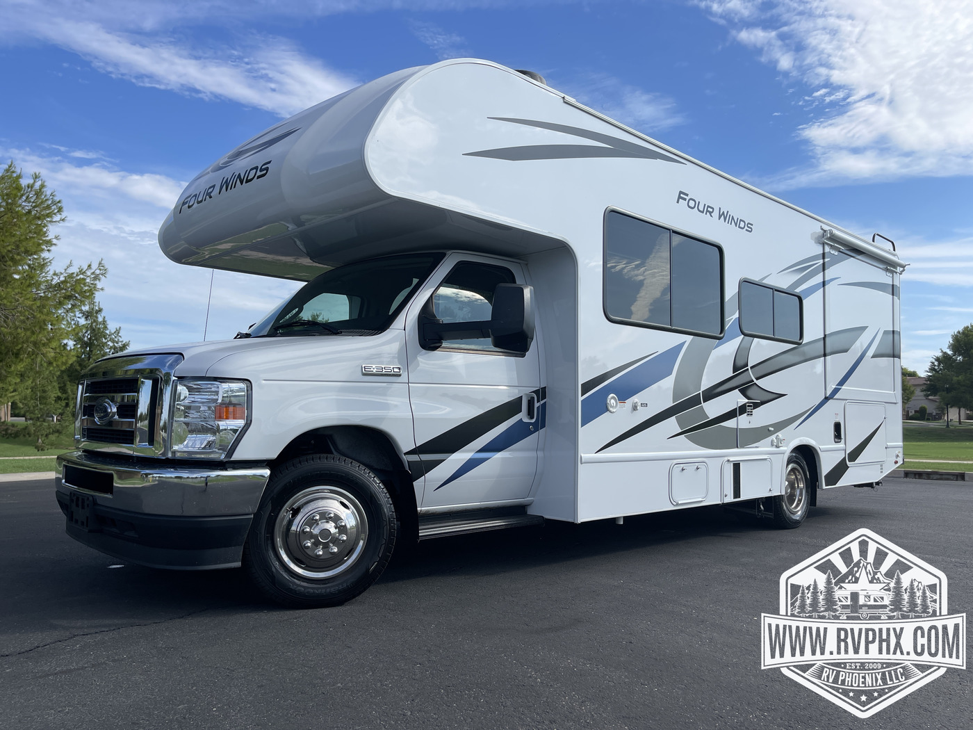 2026 Renegade RV Verona LE | Class C Motorhome - Foto 3
