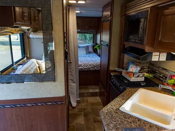 2016 Four Winds Ford - Class C RV on RVnGO.com