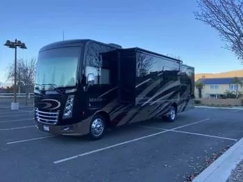 2019 Thor Motor Coach MIRAMAR 35.2 - Class A RV on RVnGO.com