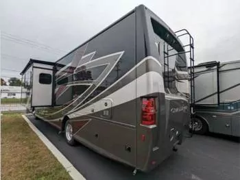 2020 Thor Motor Coach Challenger 35MQ - Class A RV on RVnGO.com