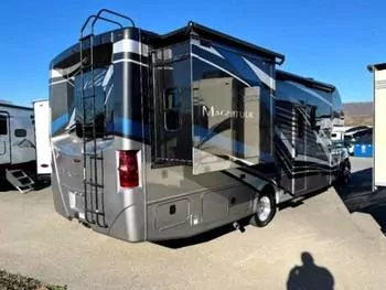 2020 Thor Motor Coach Magnitude XG32 - Class C RV on RVnGO.com