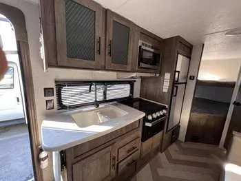 2021 Forest River Salem Cruise Lite 220Bhxl - Travel Trailer RV on RVnGO.com