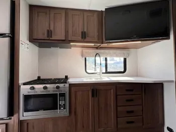 2023 Forest River Sunseeker 2550Dsle - Class C RV on RVnGO.com