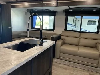 2021 Crossroads Cruiser Aire - Travel Trailer RV on RVnGO.com