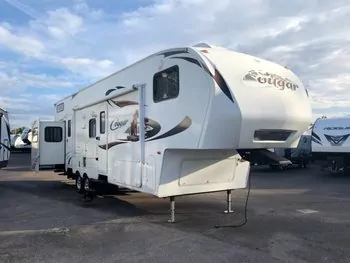 2011 Keystone Cougar - Class C RV on RVnGO.com