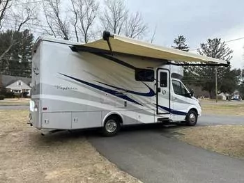 2020 Tiffin Motorhomes Wayfarer - Class C RV on RVnGO.com