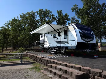 2022 Cruiser Rv Radiance Ultra Light 28QP - Travel Trailer RV on RVnGO.com